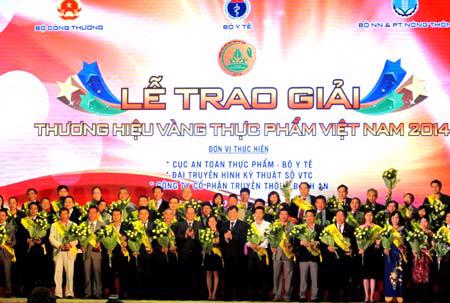 Đức Việt nhận giải Thương hiệu vàng Thực phẩm VN 2014 - Ảnh 2
