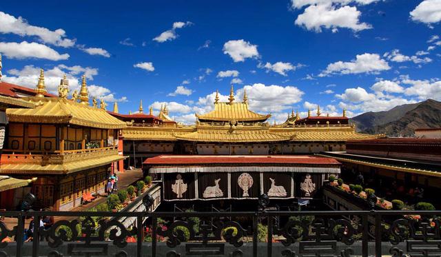 Potala – kỳ quan tôn giáo của Tây Tạng - Ảnh 12.
