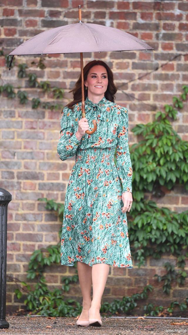 Diện váy vintage như công nương Kate Middleton, bạn đã biết cách chưa? - Ảnh 11.