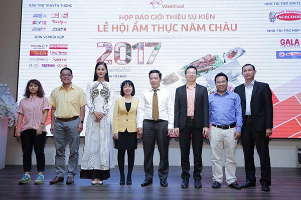 “Lễ hội Ẩm thực 5 Châu” - vương quốc ẩm thực đầy màu sắc - Ảnh 2.