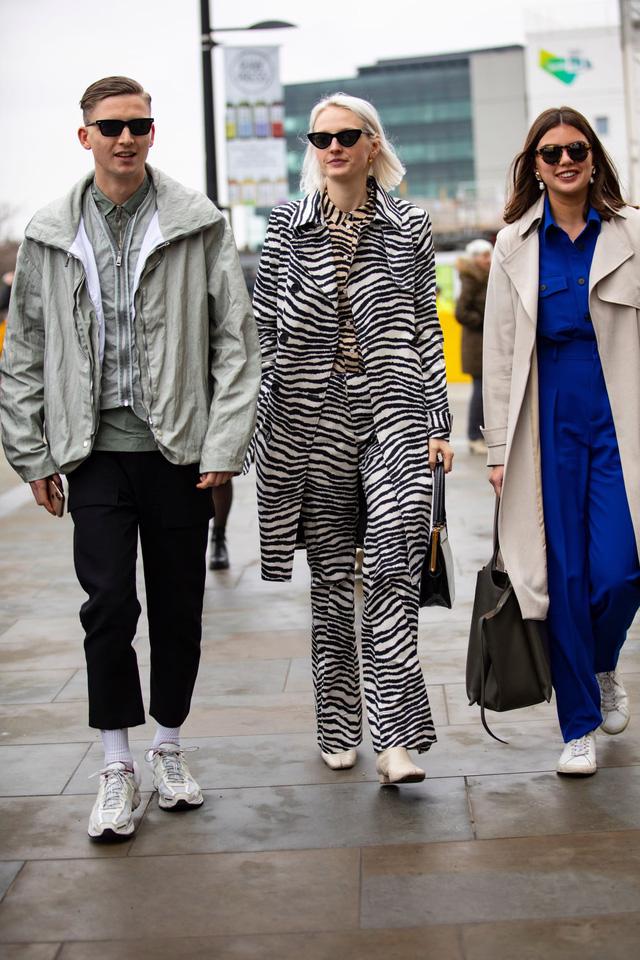 Những khoảnh khắc street style tại London Fashion Week 2019 - Ảnh 9.