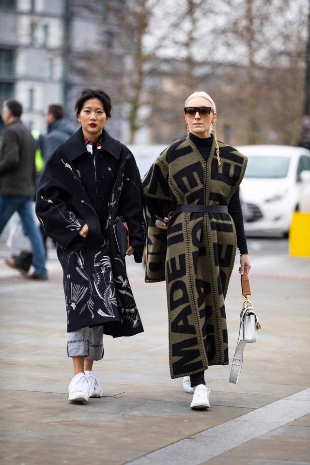 Những khoảnh khắc street style tại London Fashion Week 2019 - Ảnh 3.