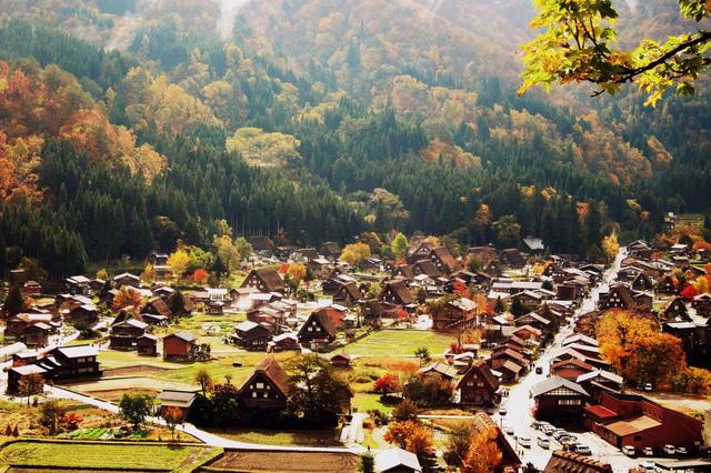Shirakawa-go: làng cổ đẹp như tranh của Nhật Bản - Ảnh 1.