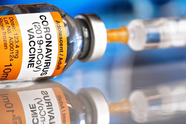 Thêm một thử nghiệm vaccine nCoV phải tạm dừng - Ảnh 2.