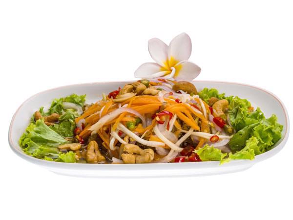 Cách làm món salad xoài Thái Lan chuẩn vị - Ảnh 1.