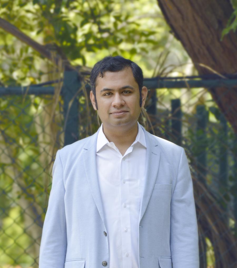 Nh&agrave; đồng s&aacute;ng lập ki&ecirc;m CEO Harshil&nbsp;Mathur, 29 tuổi, người Ấn Độ
