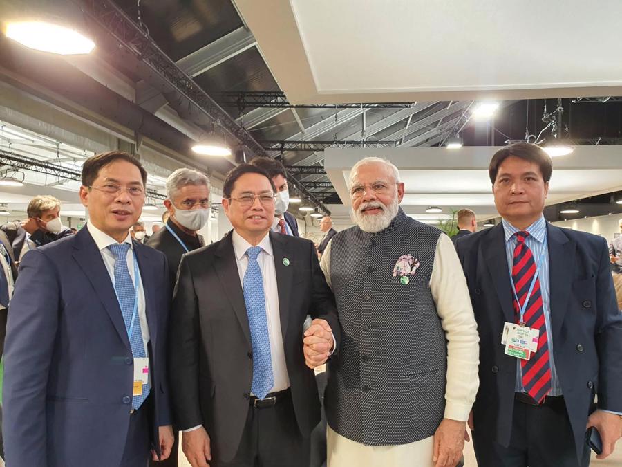 Thủ tướng Phạm Minh Ch&iacute;nh gặp song phương Thủ tướng Ấn Độ&nbsp;Narendra Modi - Ảnh: TTXVN.