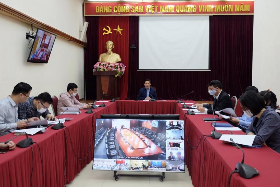 Bộ trưởng Bộ Giao th&ocirc;ng vận tải Nguyễn Văn Thể chủ tr&igrave; cuộc họp.