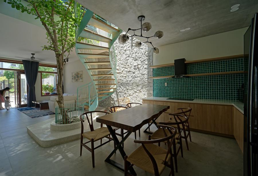Ngôi nhà “kiến trúc cảm xúc” tại Đà Nẵng được lên tạp chí nước ngoài - Ảnh 4