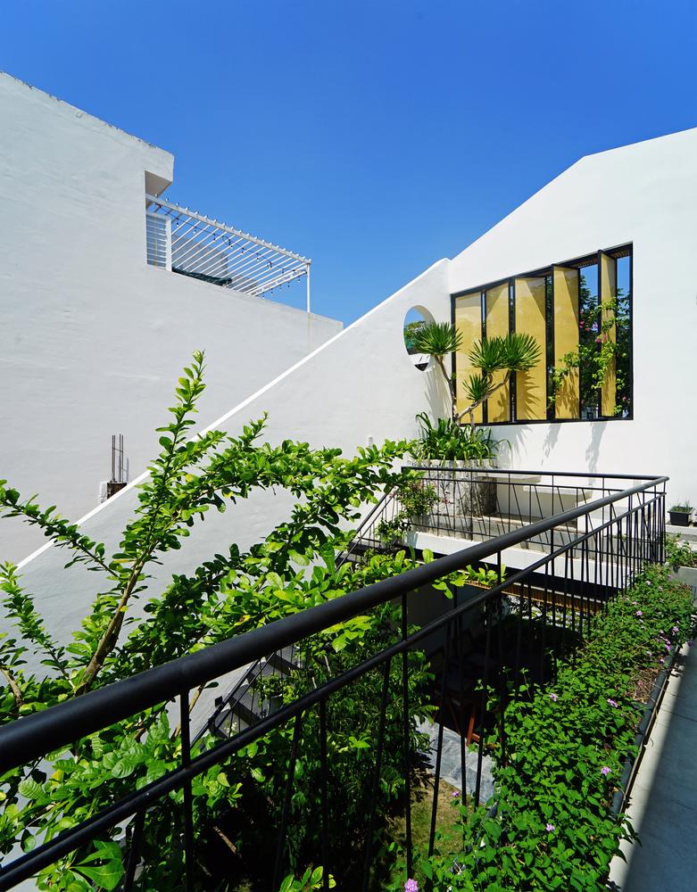 Ngôi nhà “kiến trúc cảm xúc” tại Đà Nẵng được lên tạp chí nước ngoài - Ảnh 12