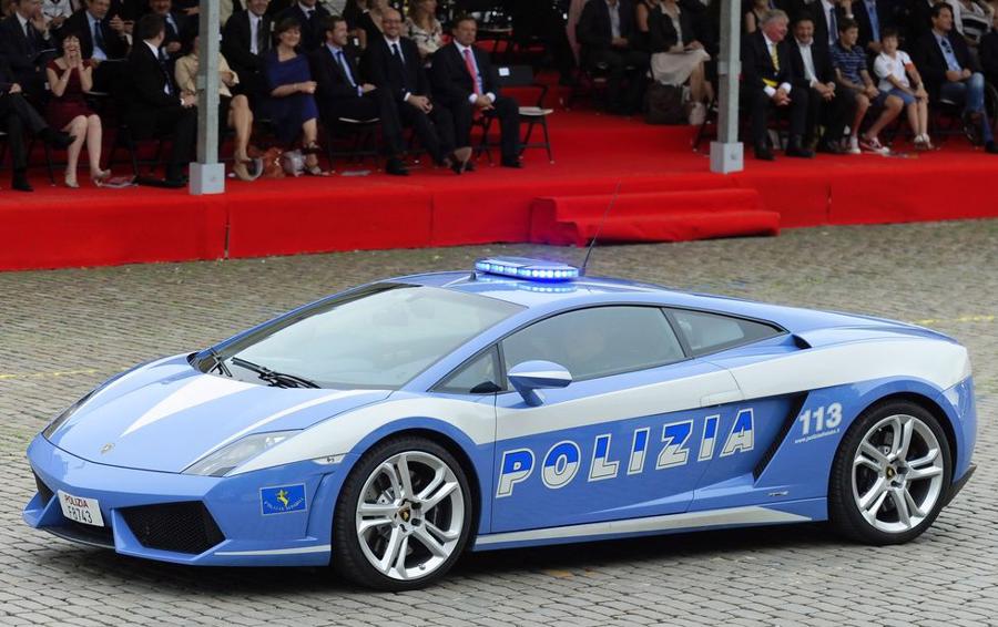 10 xe cảnh sát tốc độ nhất thế giới - Ảnh 4