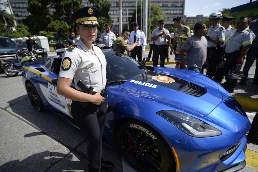 10 xe cảnh sát tốc độ nhất thế giới - Ảnh 7