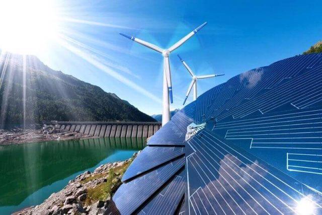 T&iacute;nh đến hết năm 2021, tổng c&ocirc;ng suất lắp đặt năng lượng t&aacute;i tạo đạt 22.300 MW.