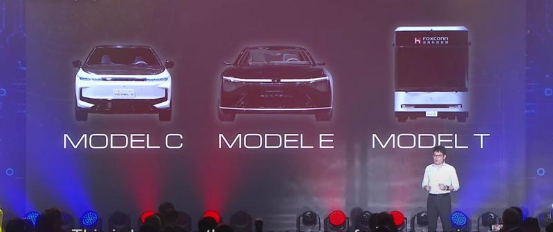 C&aacute;c mẫu xe điện được Foxconn ra mắt th&aacute;ng 10/2021 - Ảnh: Reuters