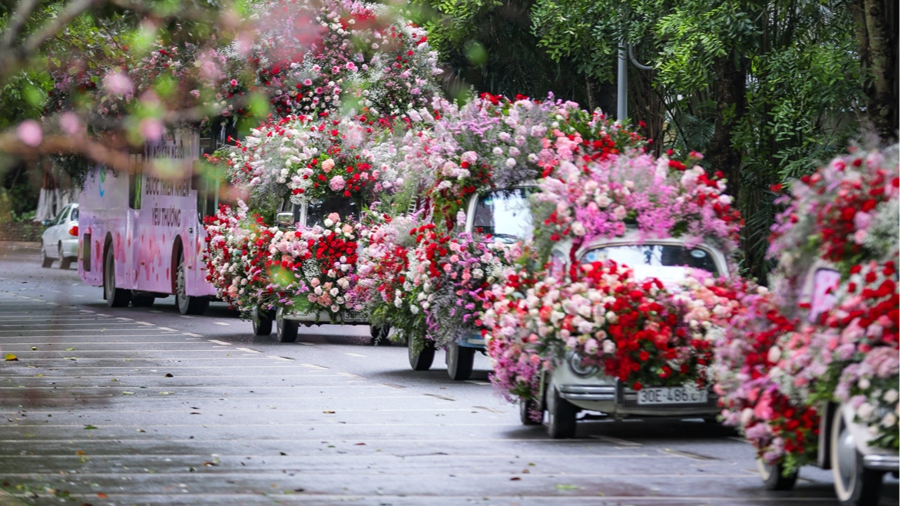Ecopark đã mang 99.999 bông hồng vào Hà Nội dịp Valentines 2022 - Ảnh 2