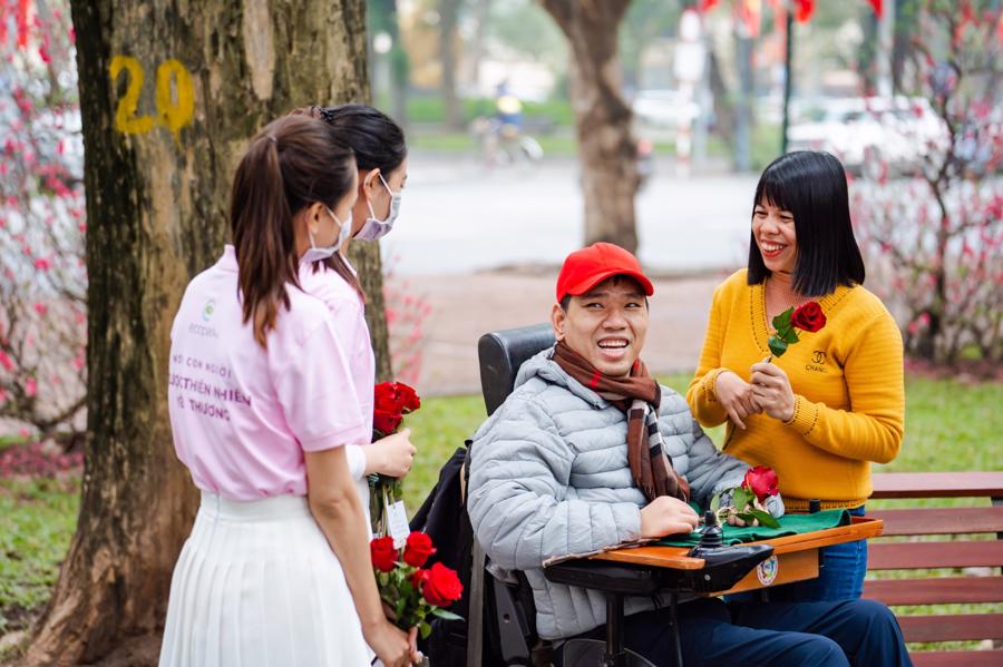 Ecopark đã mang 99.999 bông hồng vào Hà Nội dịp Valentines 2022 - Ảnh 7