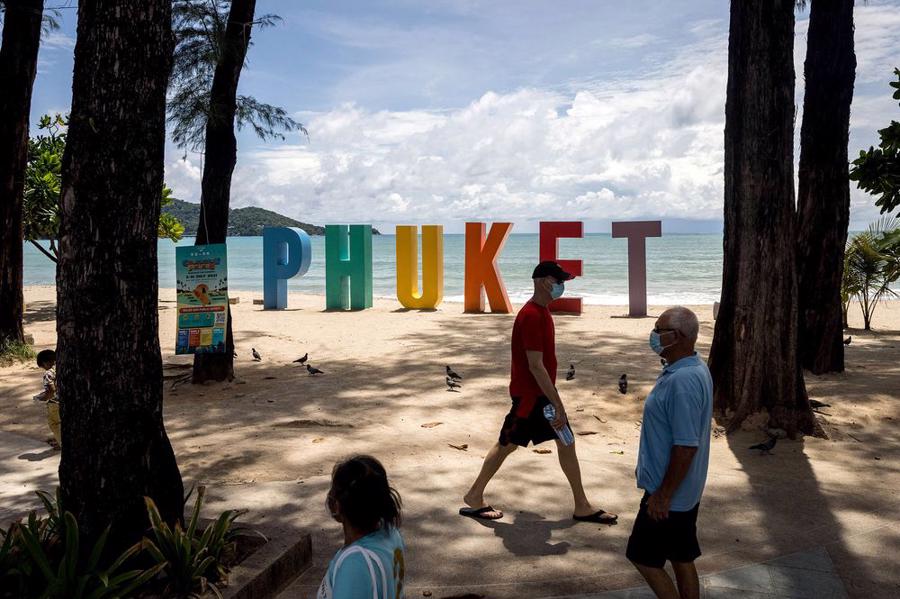 B&atilde;i biển&nbsp;Patong tại Phuket ng&agrave;y 14/8/2021 - Ảnh:&nbsp;Getty Images