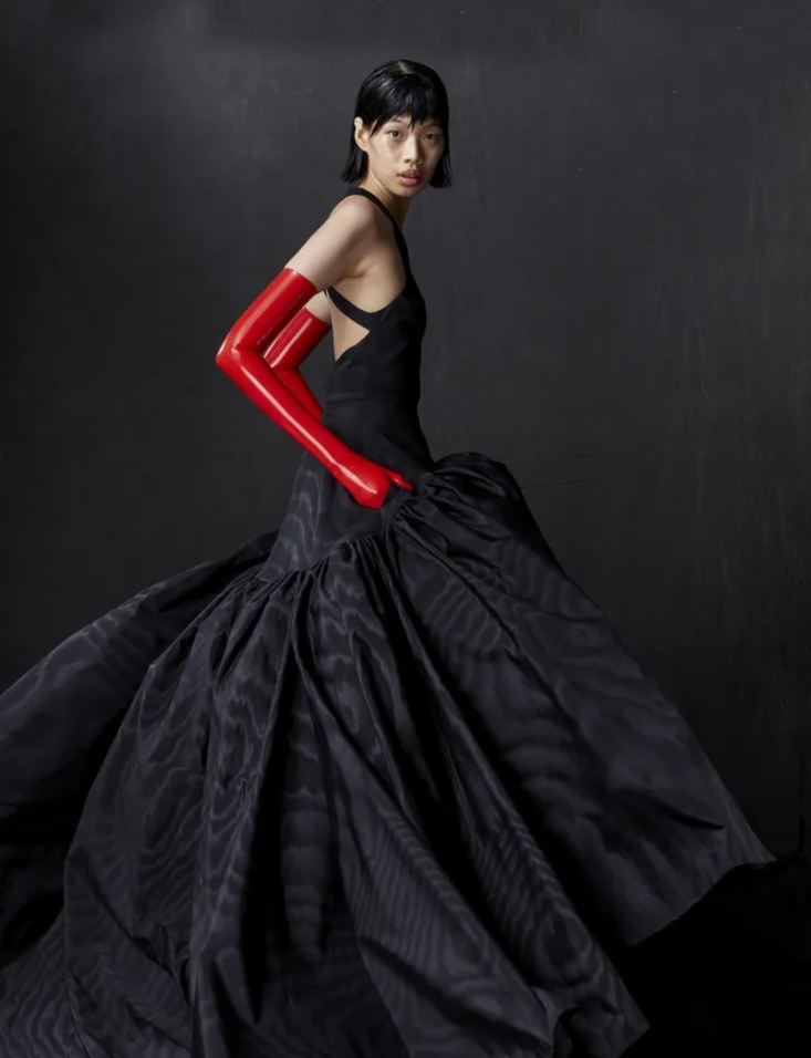 BST Haute Couture của NTK gốc Việt được khen ngợi tại New York Fashion Week 2022 - Ảnh 17