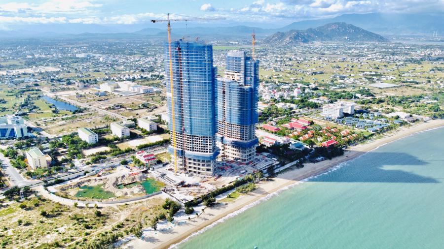 2 t&ograve;a th&aacute;p của SunBay Park Hotel &amp; Resort Phan Rang tại Ninh Thuận dự kiến đi v&agrave;o hoạt động th&aacute;ng 10/2022.