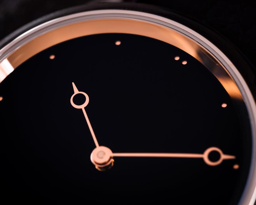 Cận cảnh mẫu đồng hồ “nhật thực toàn phần” chỉ có 28 chiếc của H.Moser & Cie - Ảnh 3
