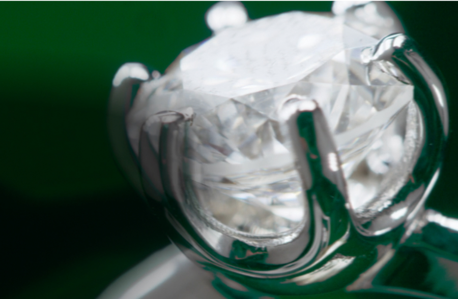 Nhẫn kim cương nhân tạo giá 12.000 USD đang được đấu giá có gì lạ? - Ảnh 2