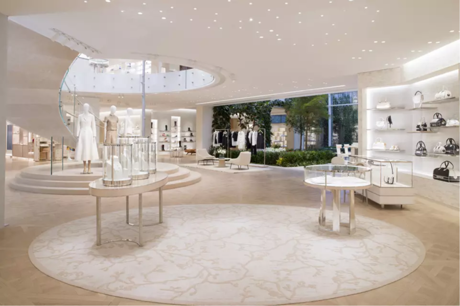 Có gì bên trong cửa hàng thời trang di sản được mệnh danh là “vũ trụ Dior”? - Ảnh 5