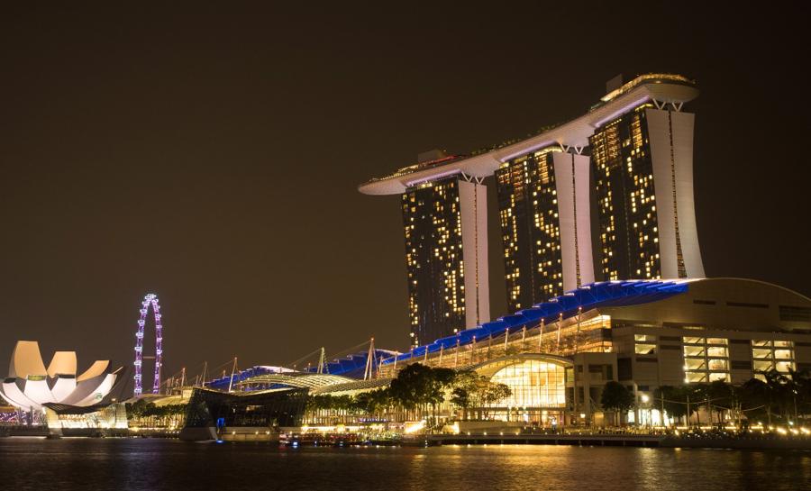 Tổ hợp resort, trung t&acirc;m thương mại v&agrave; giải tr&iacute; Marina Bay Sands tại Singapore. Ảnh: Andi Graf/ Pixabay.