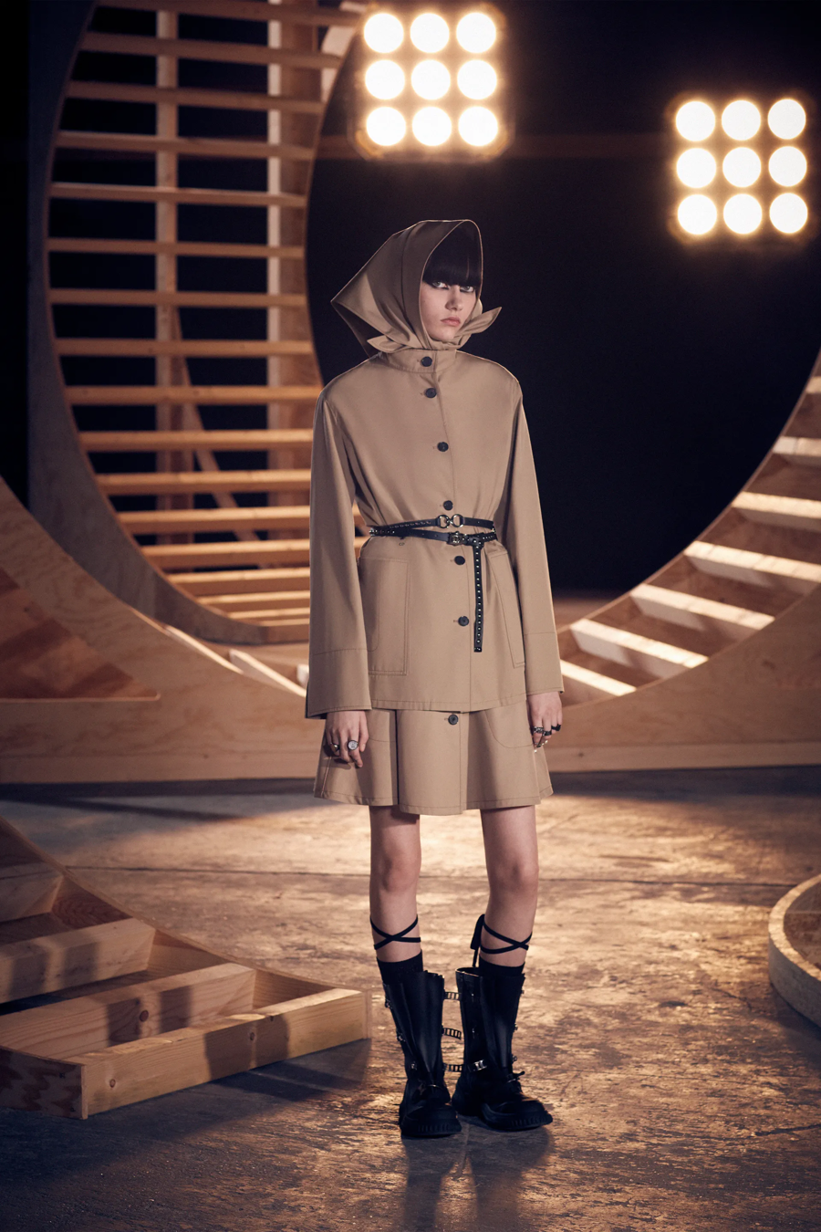Dior sẽ mang bộ sưu tập Pre-Fall 2022 đến Seoul - Ảnh 7
