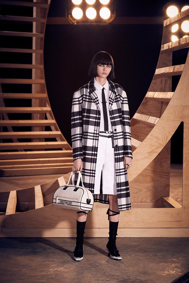 Dior sẽ mang bộ sưu tập Pre-Fall 2022 đến Seoul - Ảnh 3