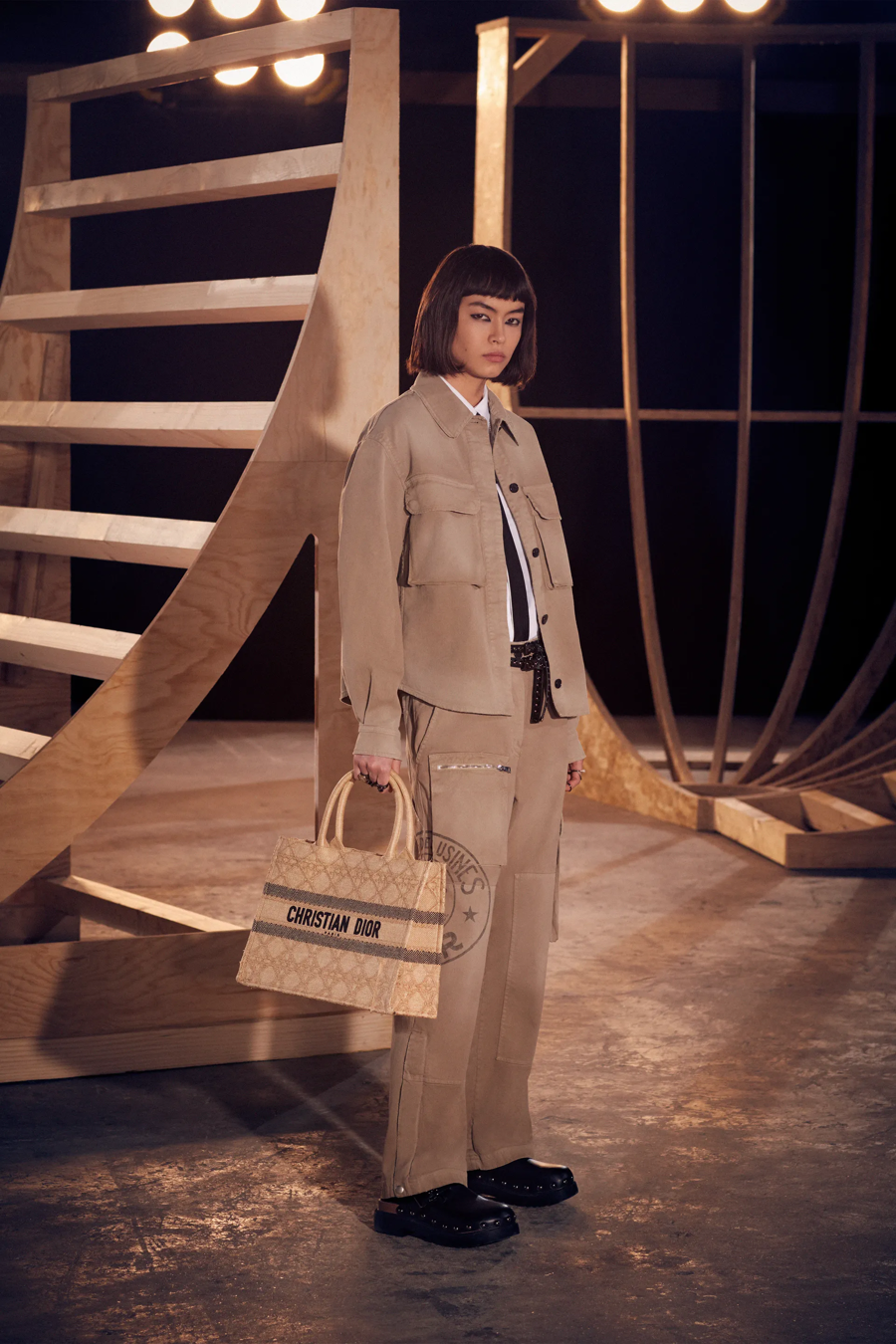 Dior sẽ mang bộ sưu tập Pre-Fall 2022 đến Seoul - Ảnh 6