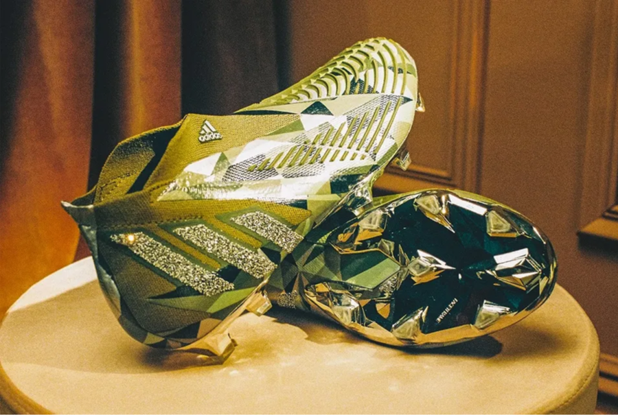 Đôi giày Adidas Predator Edge x Swarovski: Để đá bóng hay để trưng bày?  - Ảnh 5