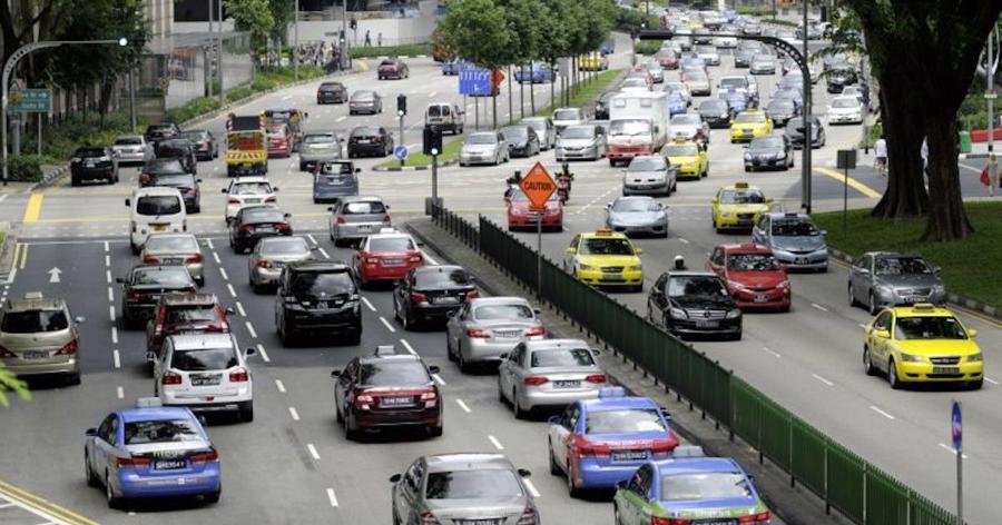 Vì sao chi phí sở hữu ô tô ở Singapore đắt đỏ? - Ảnh 1