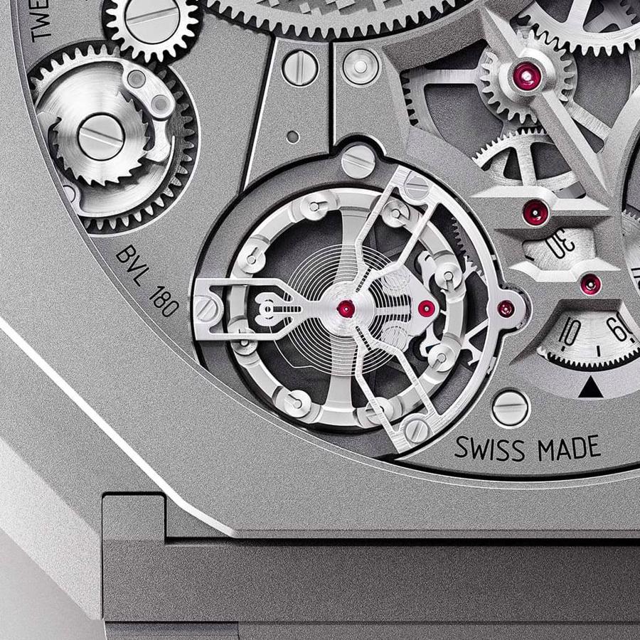 Màn ra mắt xứng tầm của chiếc đồng hồ cơ mỏng nhất thế giới - Ảnh 10