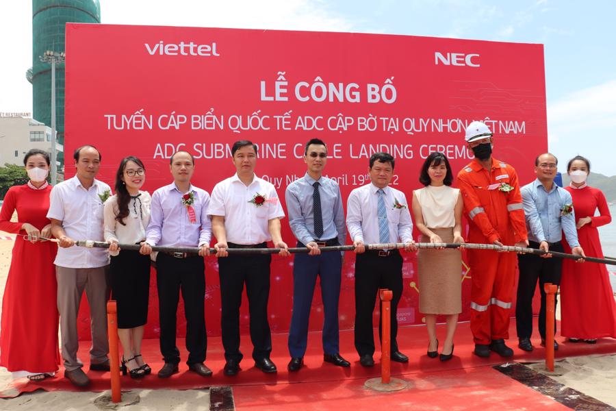 Viettel công bố cập bờ tuyến cáp ADC, băng thông lớn nhất Việt Nam - Ảnh 2