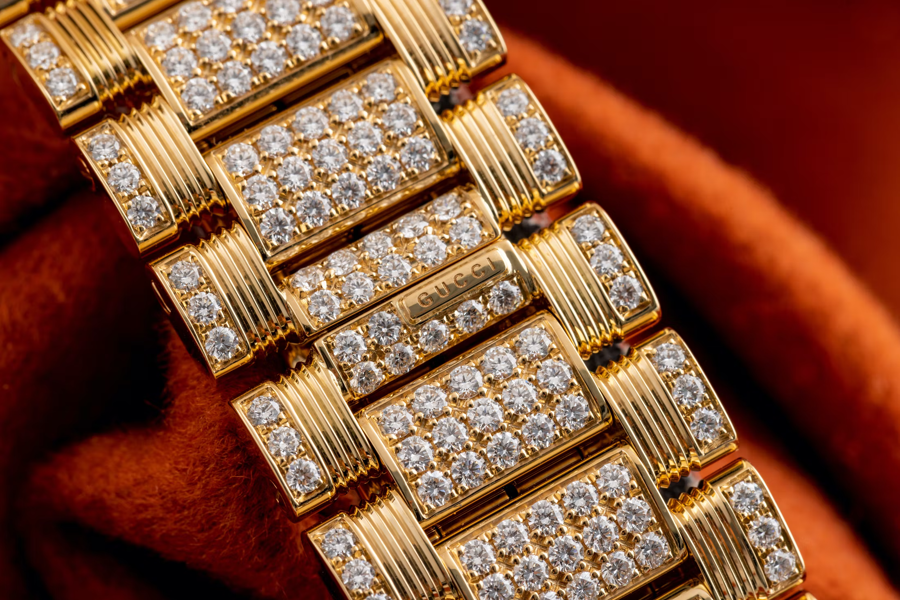 Gucci Tourbillon đánh dấu 50 năm chế tác đồng hồ của nhà mốt Ý - Ảnh 4
