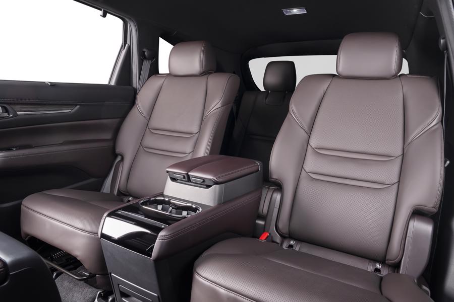 H&agrave;ng ghế 2 _ Captain Seat_ tr&ecirc;n phi&ecirc;n bản New Mazda CX-8 6 chỗ