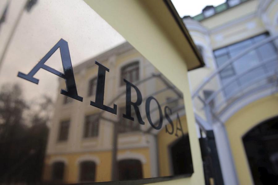 Alrosa chiếm 27% thị phần thế giới v&agrave; 95% sản lượng khai th&aacute;c kim cương của Nga.