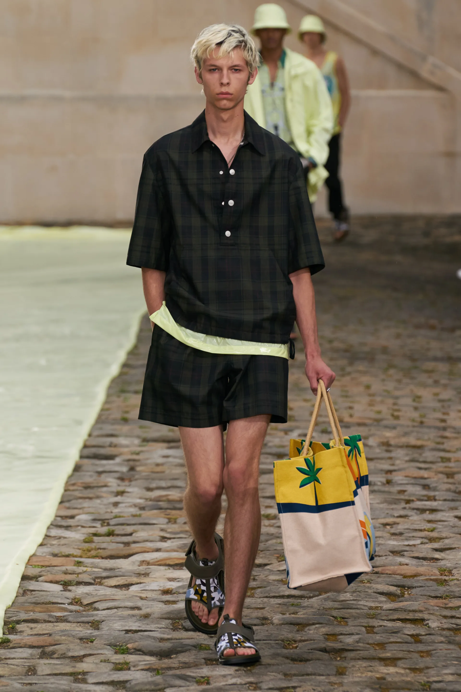 BST Hermès Xuân - Hè 2023: Trang phục nam dưới mắt nhìn của nhà thiết kế nữ - Ảnh 9