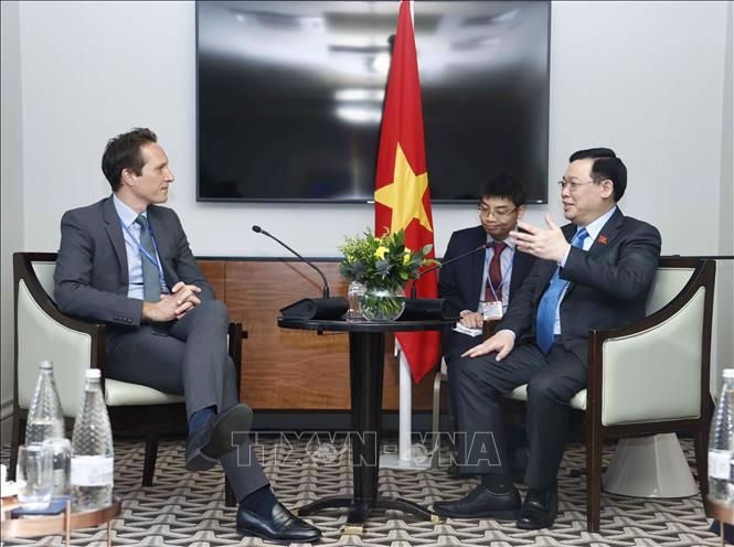 Chủ tịch Quốc hội tiếp nhiều doanh nghiệp Anh đang đầu tư tại Việt Nam - Ảnh 4