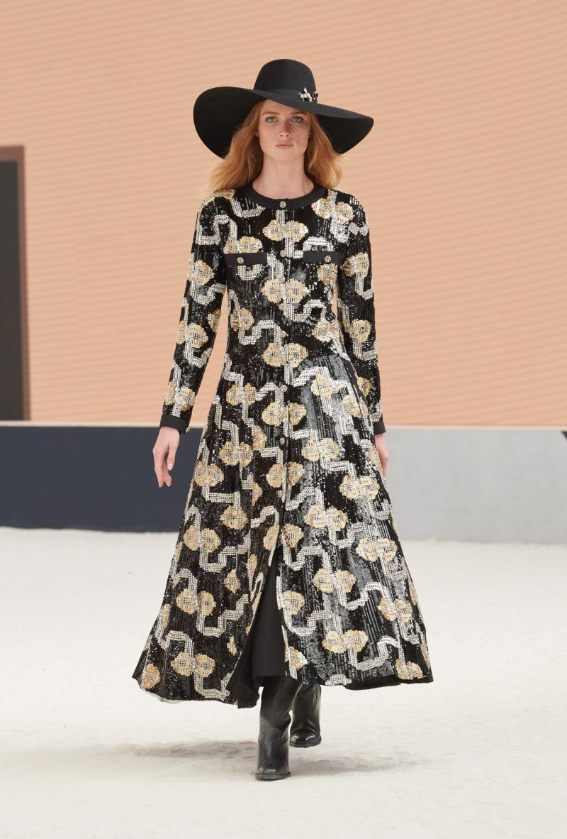 BST Haute Couture Chanel Thu - Đông 2023: Phong cách nữ quyền mạnh mẽ - Ảnh 13