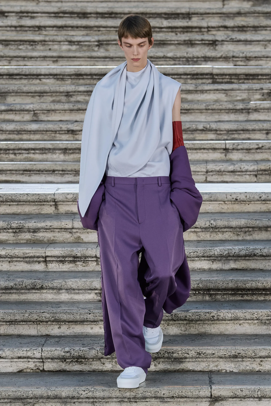 Valentino Haute Couture 2022: BST khiến Dior phải làm đơn khiếu nại - Ảnh 14
