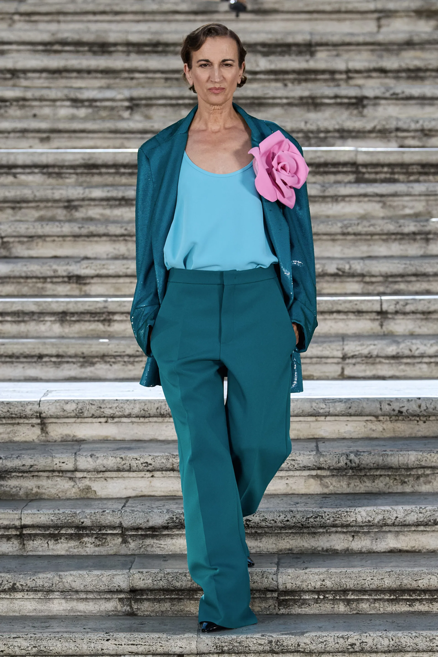 Valentino Haute Couture 2022: BST khiến Dior phải làm đơn khiếu nại - Ảnh 17