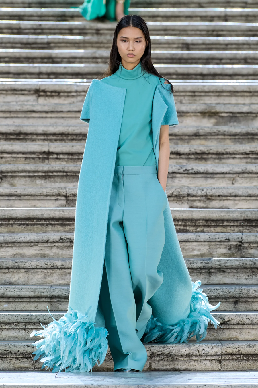 Valentino Haute Couture 2022: BST khiến Dior phải làm đơn khiếu nại - Ảnh 6