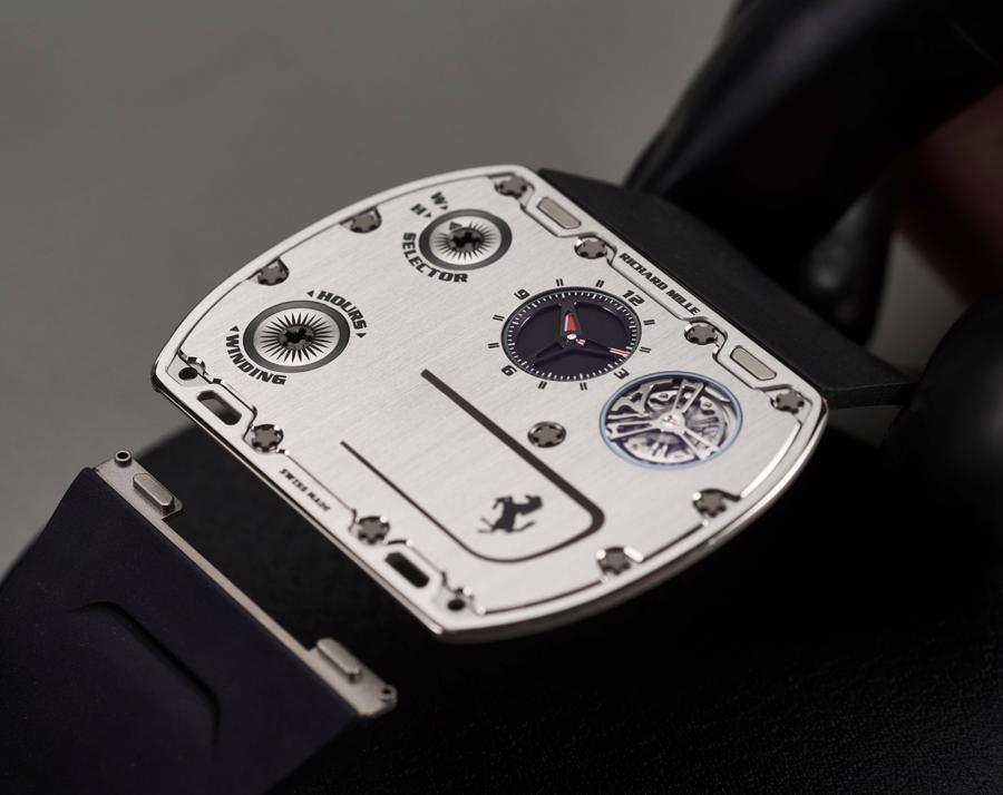 Đồng hồ siêu phẳng RM Up-01 Ferrari cần hơn 6.000 giờ phát triển - Ảnh 1