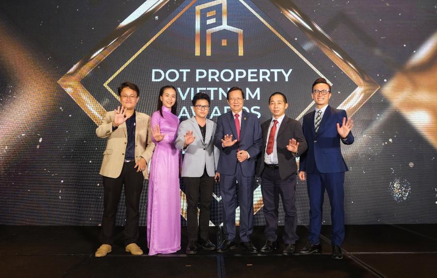 Metro Star wins ‘Best Mixed-Use Architecture Design Vietnam 2022’ - Ảnh 1