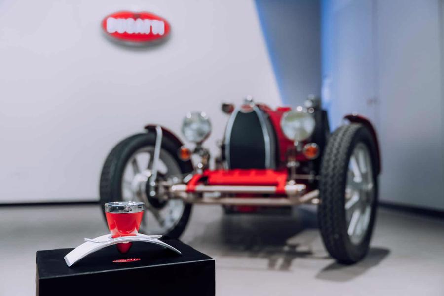 Ly espresso giá 1,4 triệu đồng tại quán cà phê mới khai trương của Bugatti - Ảnh 8