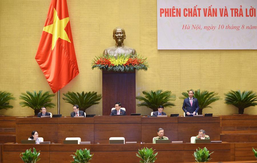 Thượng tướng Trần Quang Phương - Ph&oacute; Chủ tịch Quốc hội điều h&agrave;nh phi&ecirc;n chất vấn - Ảnh: Quochoi.vn