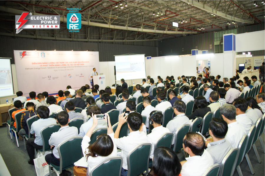 A seminar at a previous Electric &amp; Power Vietnam exhibition.