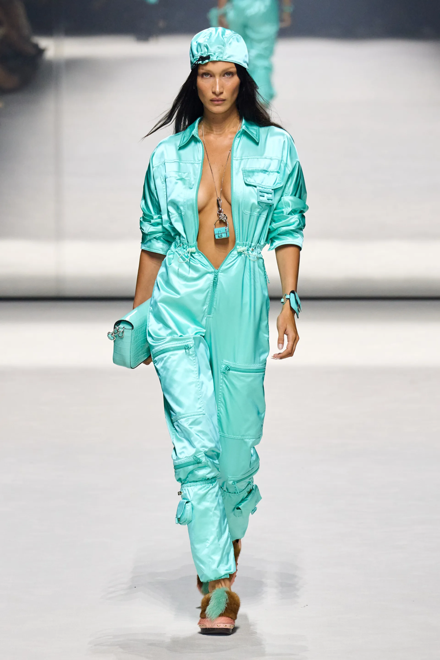 BST Fendi x Marc Jacobs: Tuần lễ Thời trang New York bắt đầu tạo nên địa chấn - Ảnh 17