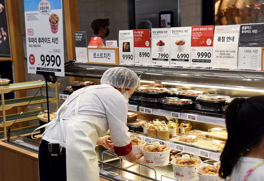 Tại Hàn Quốc, khách hàng sẽ phải bỏ ra gần 22 USD cho một bữa ăn đơn giản. 